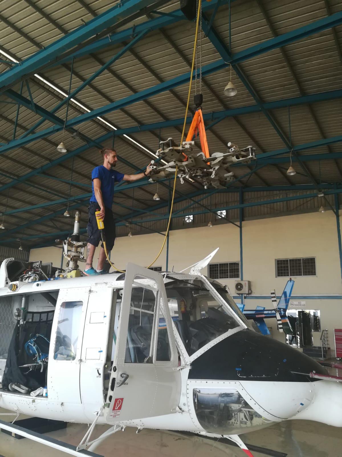 Job Offers Global Helicopter Service worldwide operator