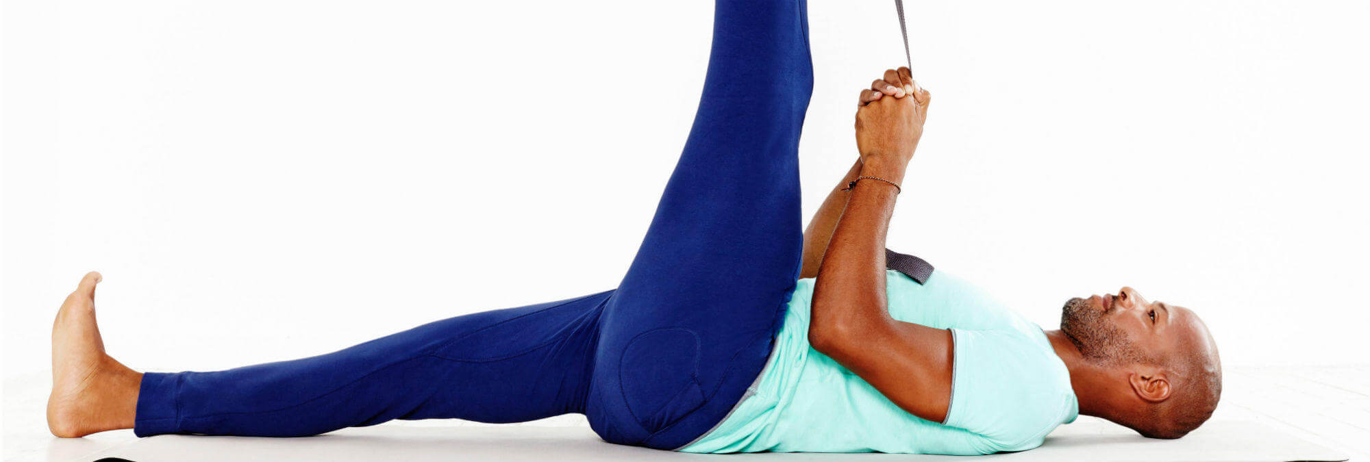 4 Stretching Exercises with a Strap Blog Decathlon