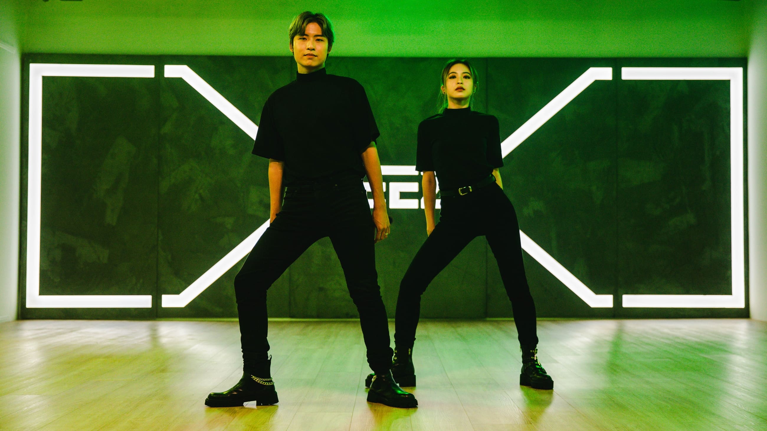 How To Do The Hip Sway From "Move" by Taemin Dance Tutorial STEEZY Blog