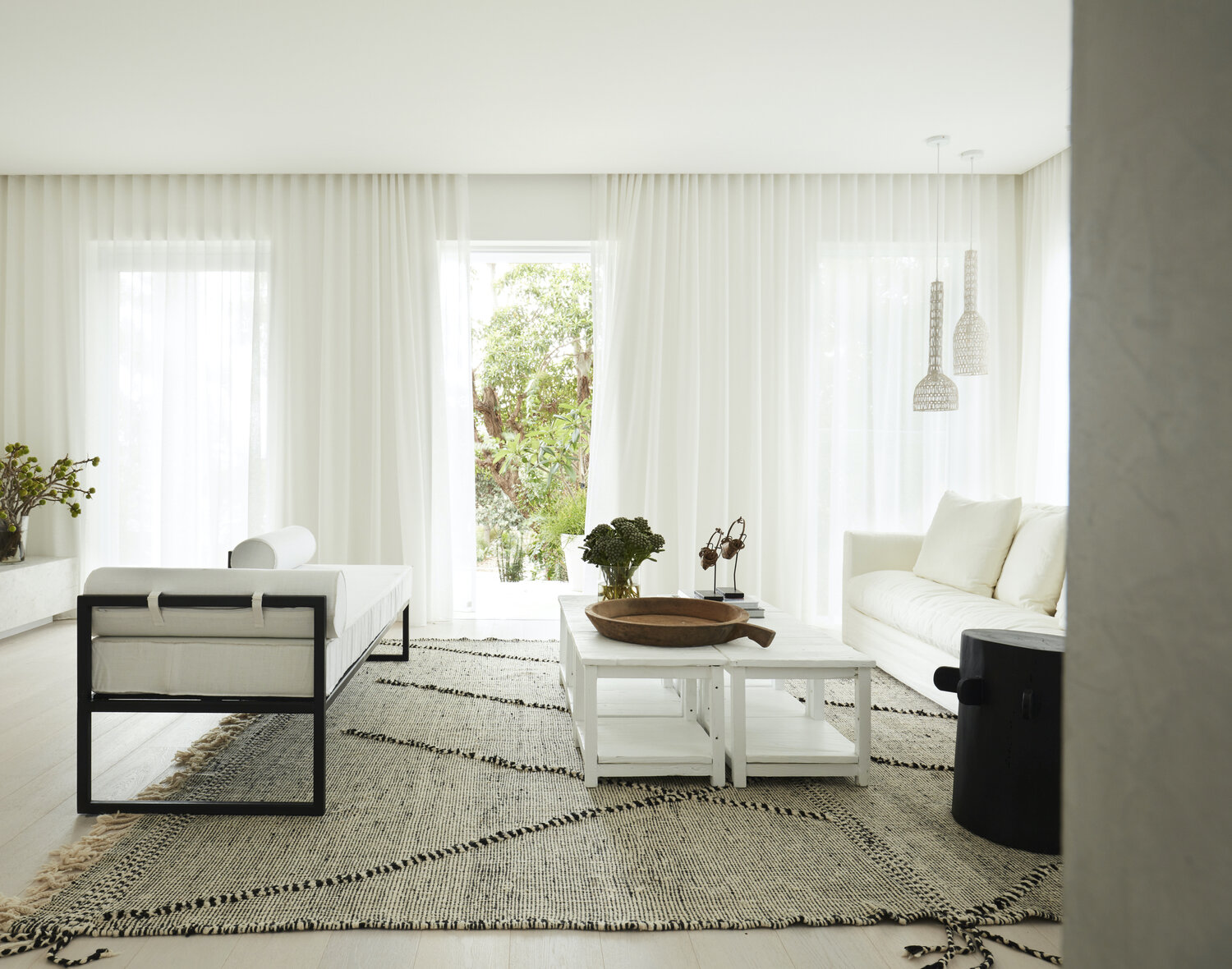 10 ways to make your living room feel more luxurious