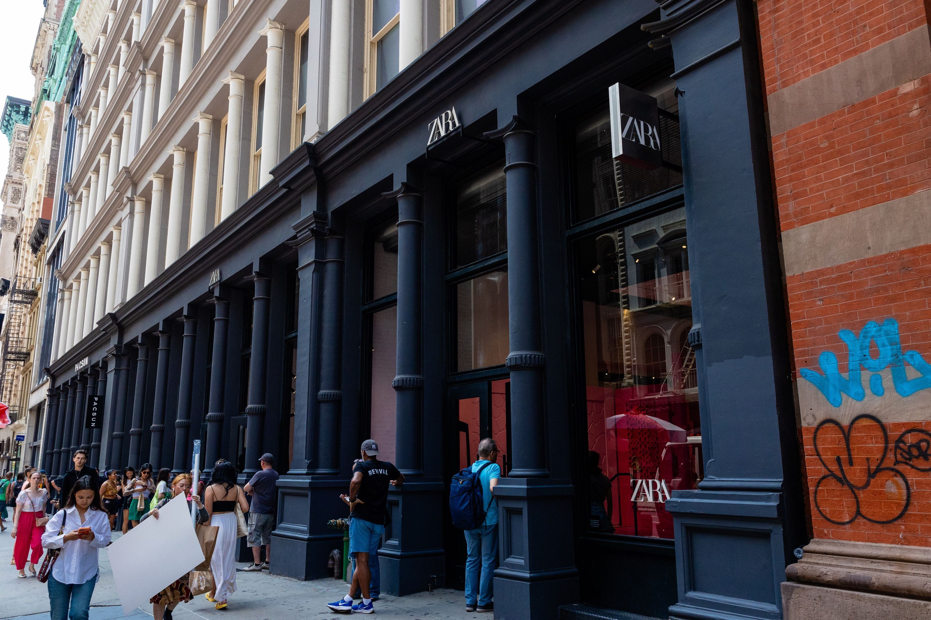 Top Zara Interview Questions & Best Answers 2023