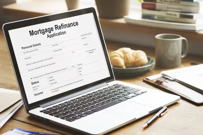 Can You Refinance With the Same Bank? [US Banking 101] - GlobalBanks