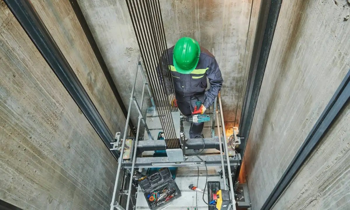 Professional Elevator Repair Company | Hollywood, FL | Global Concept