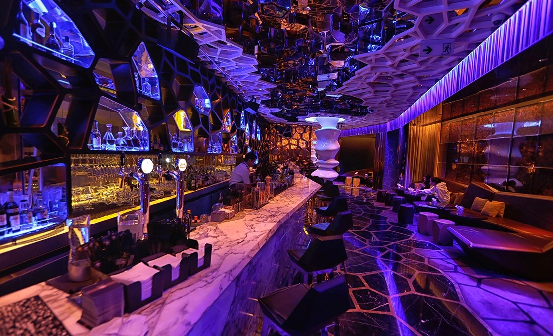 7 Stunning Rooftop Bars in Hong Kong Global Debauchery