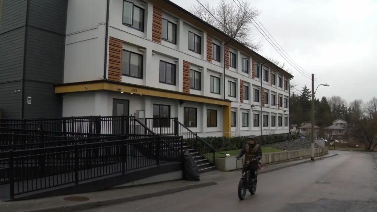 ‘Substantial exposure’ to fentanyl smoke in B.C. supportive housing, report finds