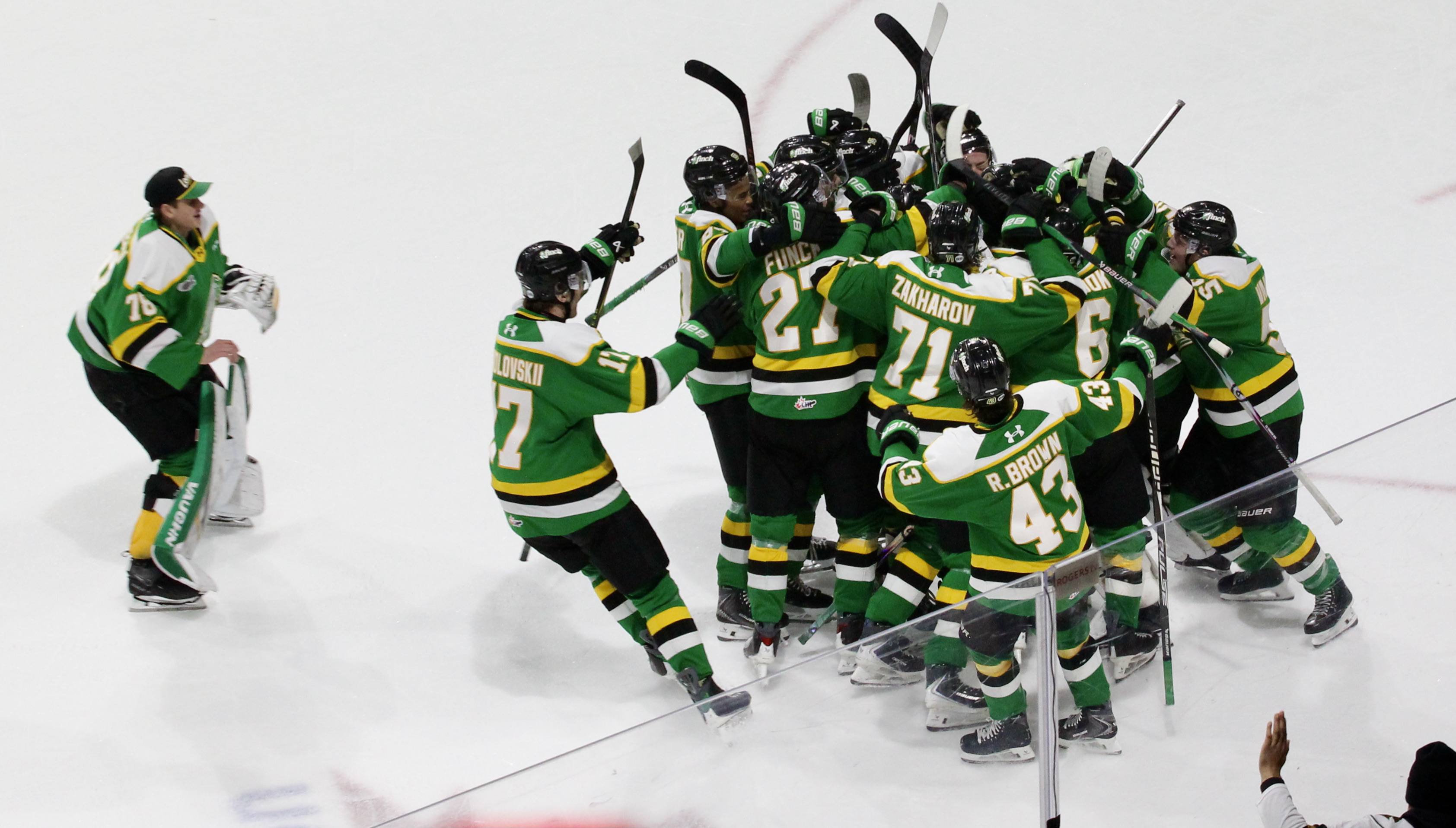 London Knights retorna de uma desvantagem de 3 gols para vencer o Niagara IceDogs na prorrogação – Londres