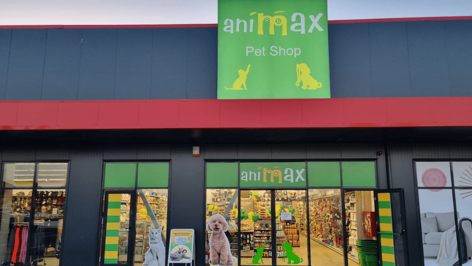 Largest Romanian pet retailer opens 2 new stores GlobalPETS