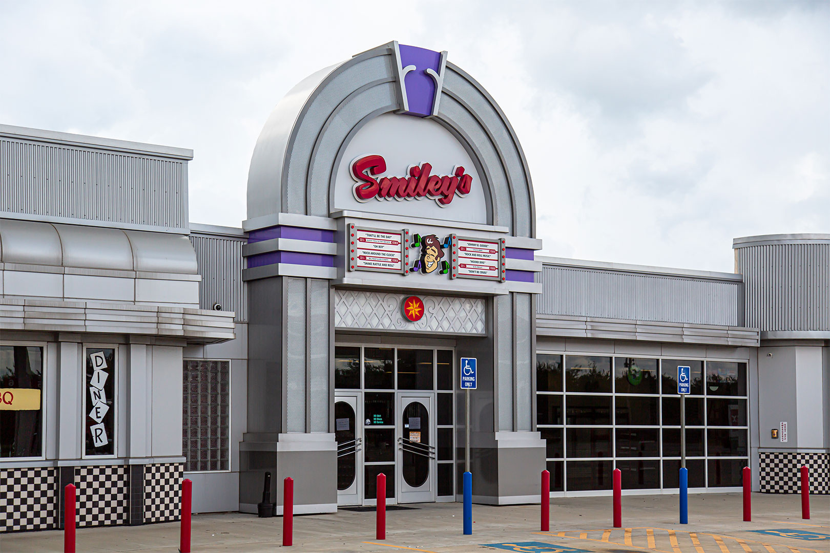 Custom Signs Global Signs Inc.