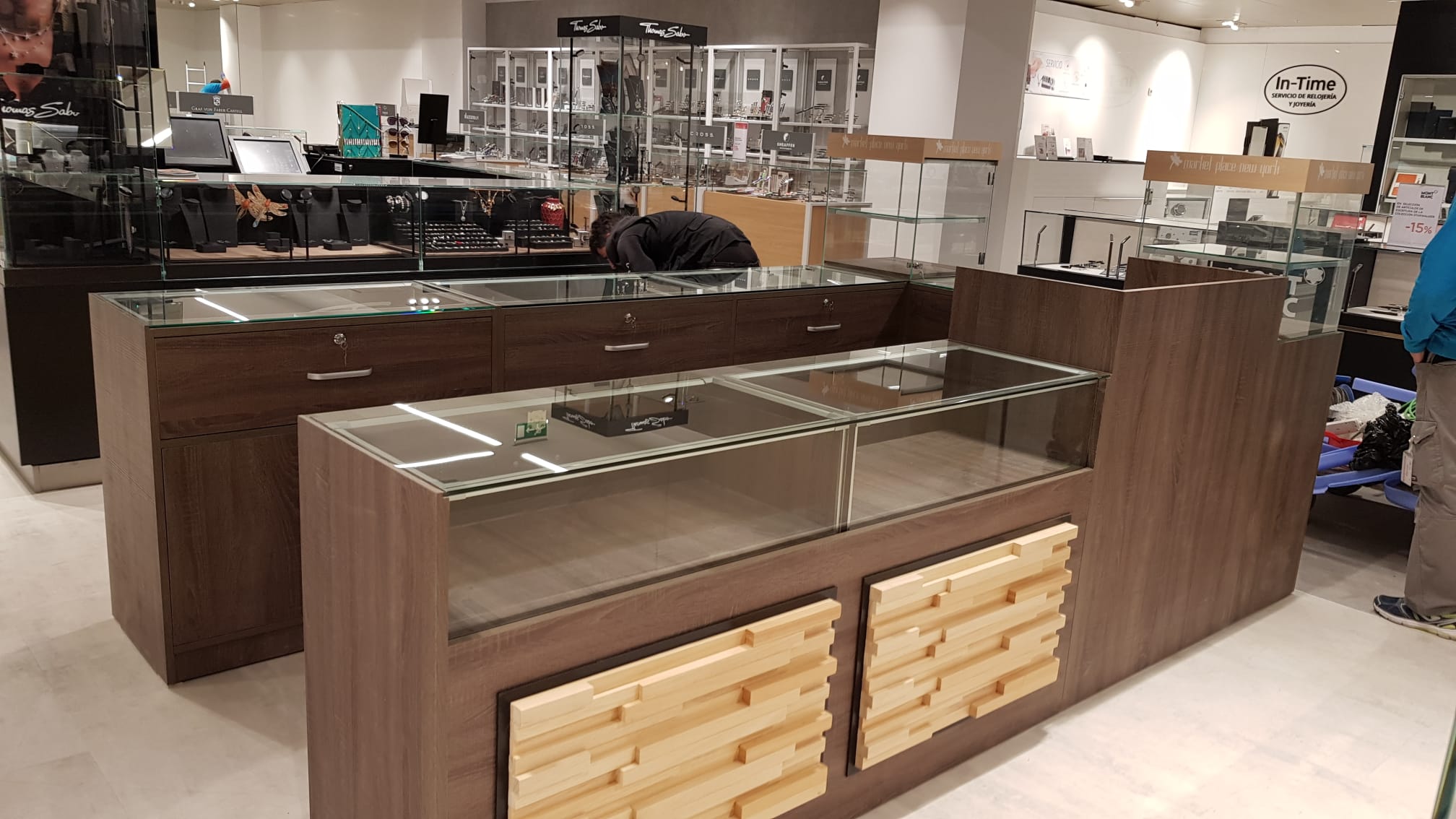 EL CORTE INGLÉS DE GOYA FIRMA MARKET PLACE NEW YORK Global Stand