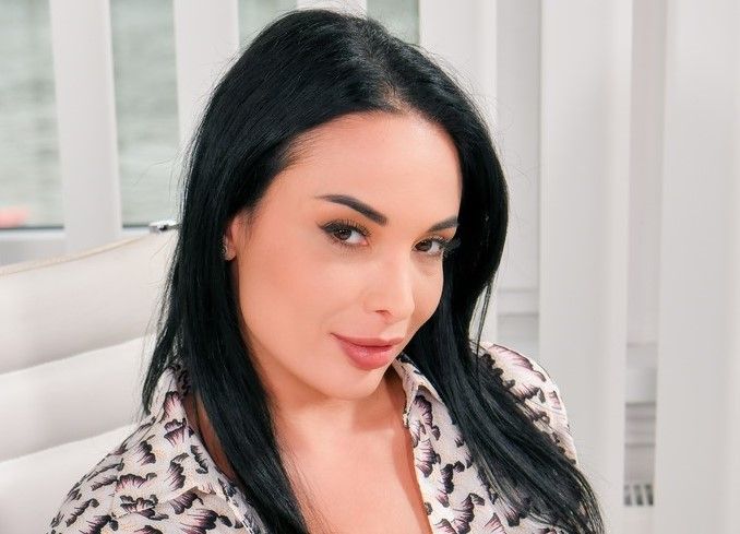 Anissa Kate Biography/Wiki, Age, Height, Career, Photos & More