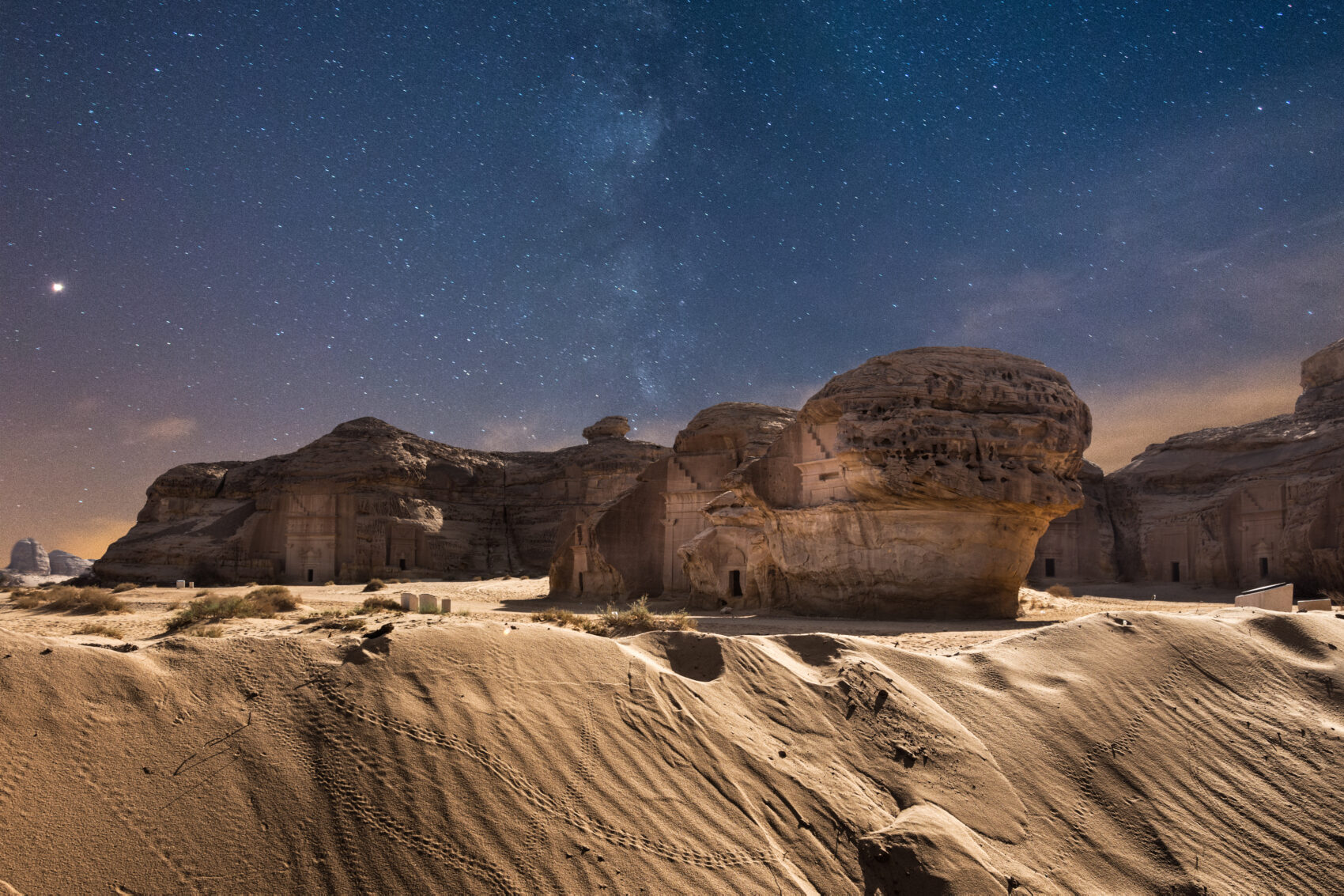Saudi Arabia to unveil controversial utopian city Neom by 2025
