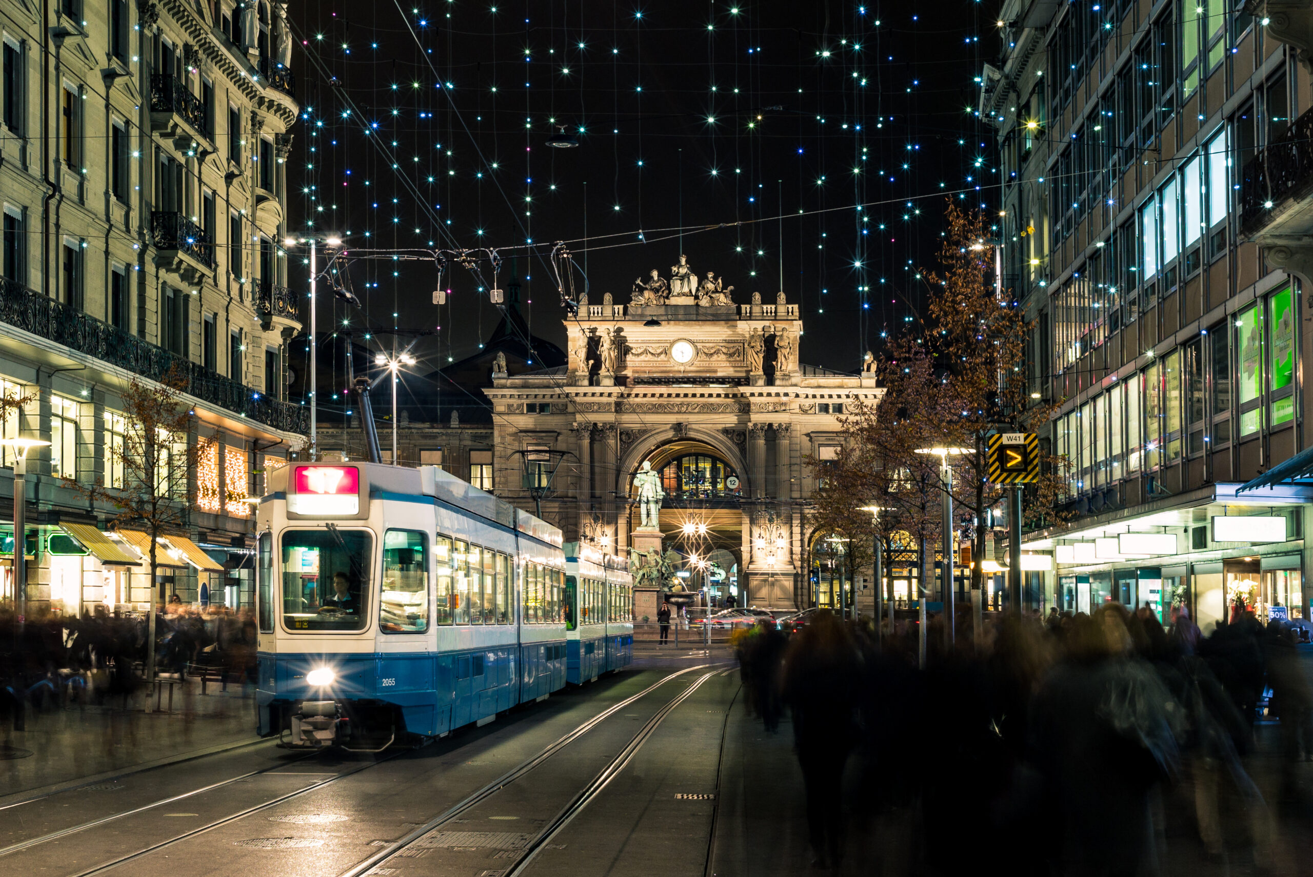 Christmas shopping Zurich Bahnhofstrasse Globetrender