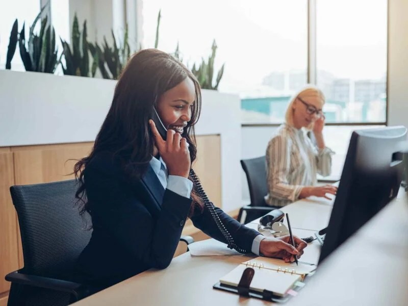 Top 4 Executive Assistant Jobs That Will Level Up Your Career Globmey