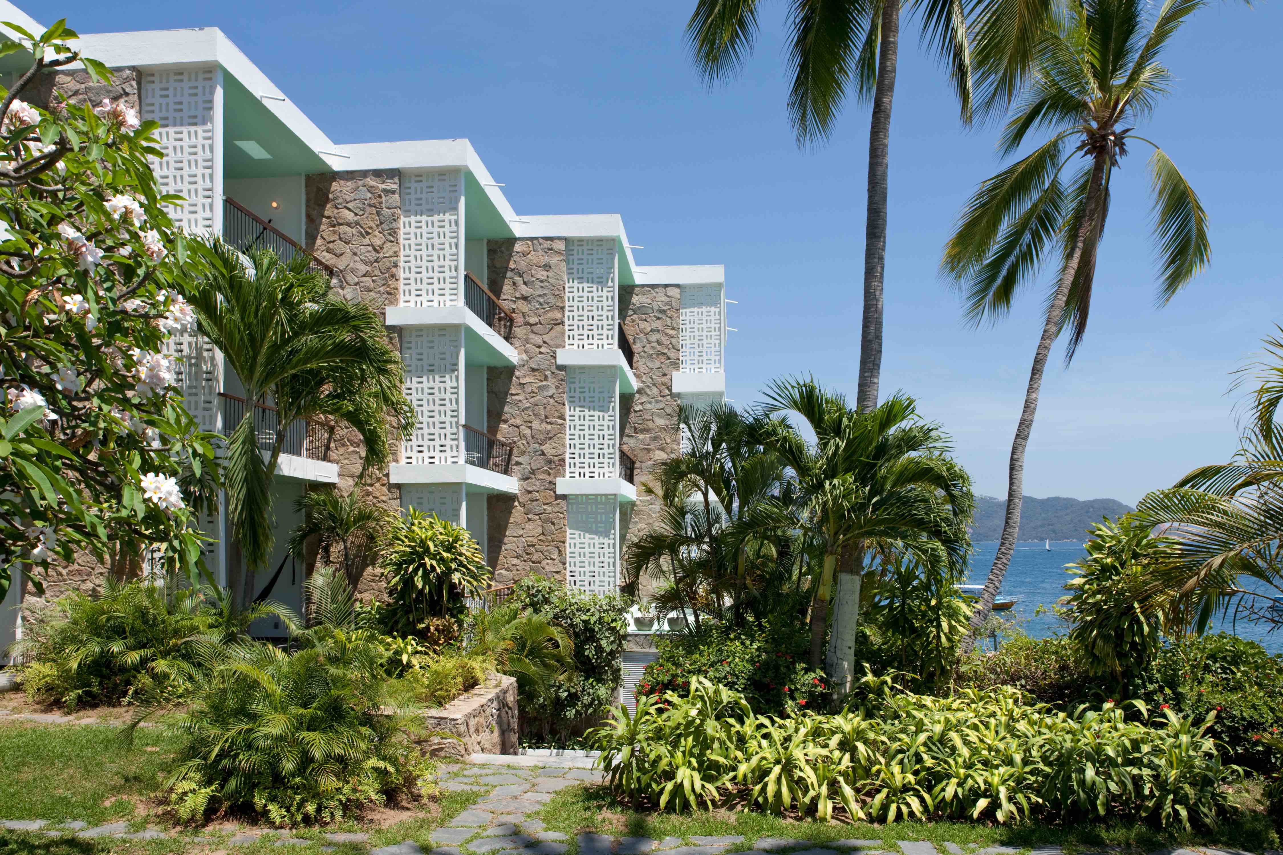 Hotel Boca Chica la nostalgia de Acapulco Glocal