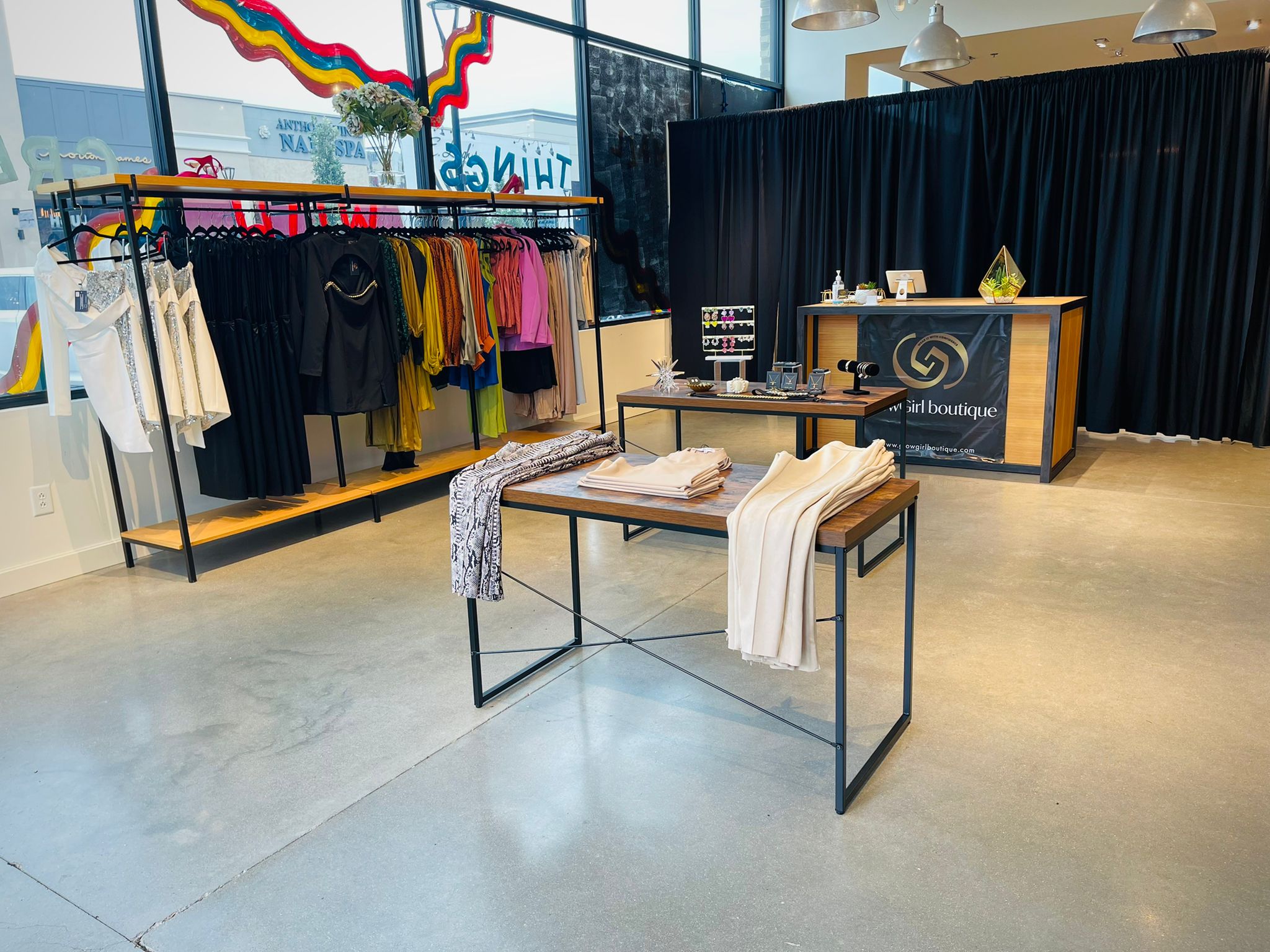 Trendy Women’s Clothing Boutique Store Lexington Brings Trendy Clothes