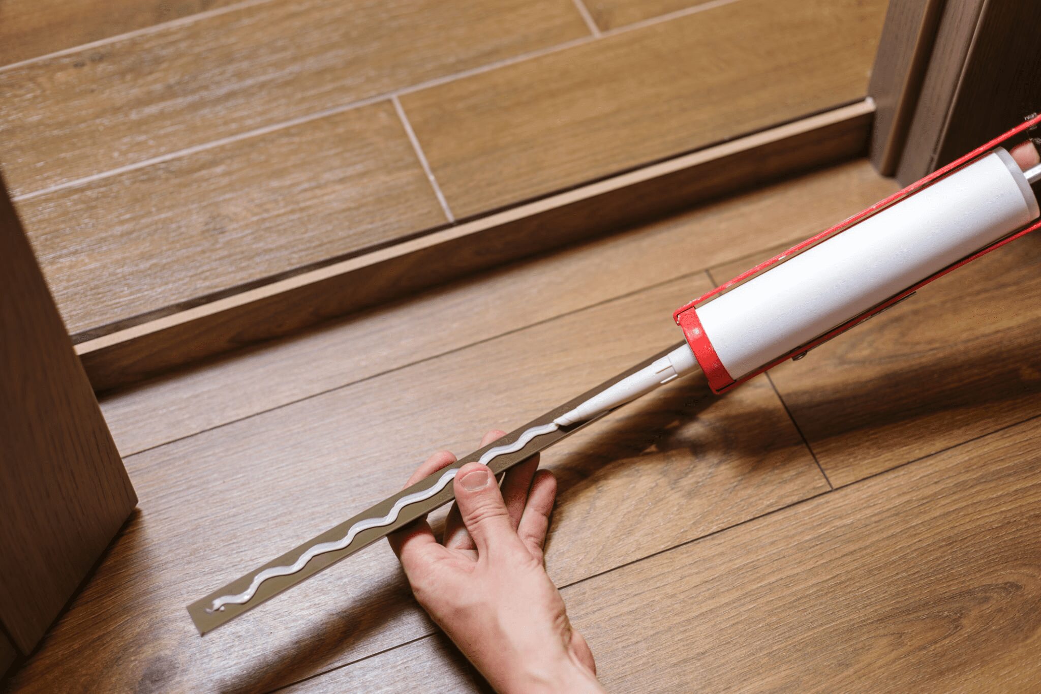 Does Wood Glue Work on Metal?