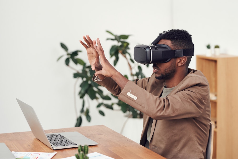 Augmented Reality in 2018 Enhancing the Consumer Experience Glue Content