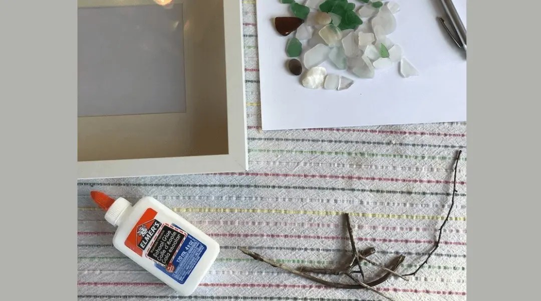 How to Glue Beach Glass to Paper Gluedigi