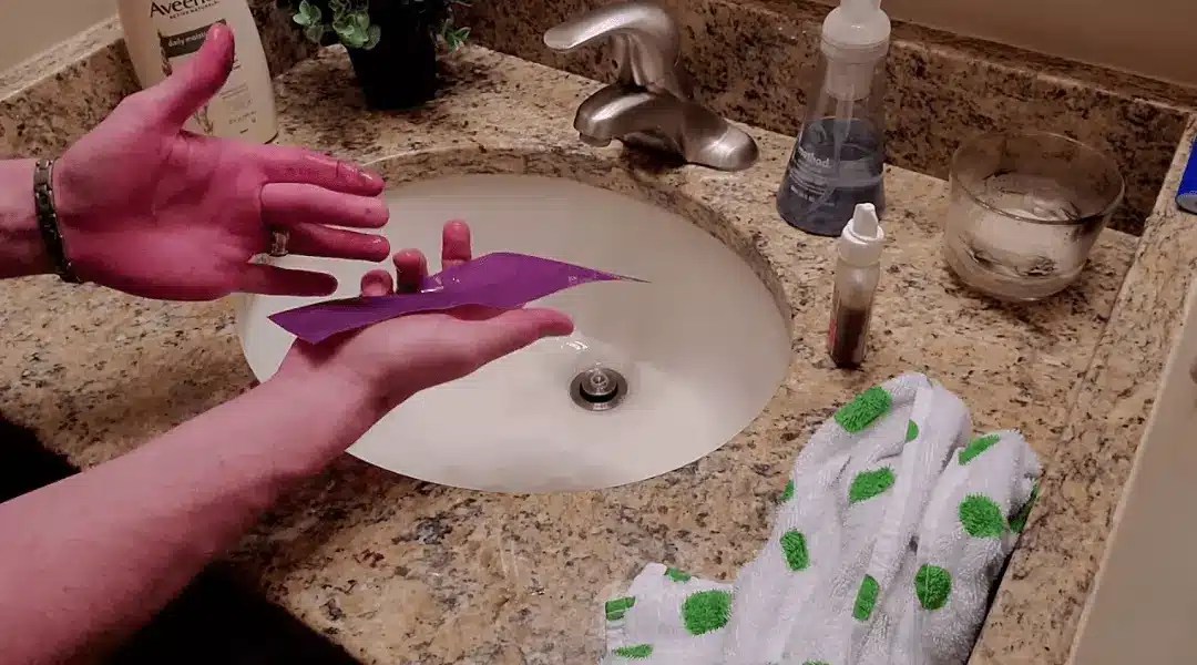 How to Remove Gorilla Glue Gluedigi