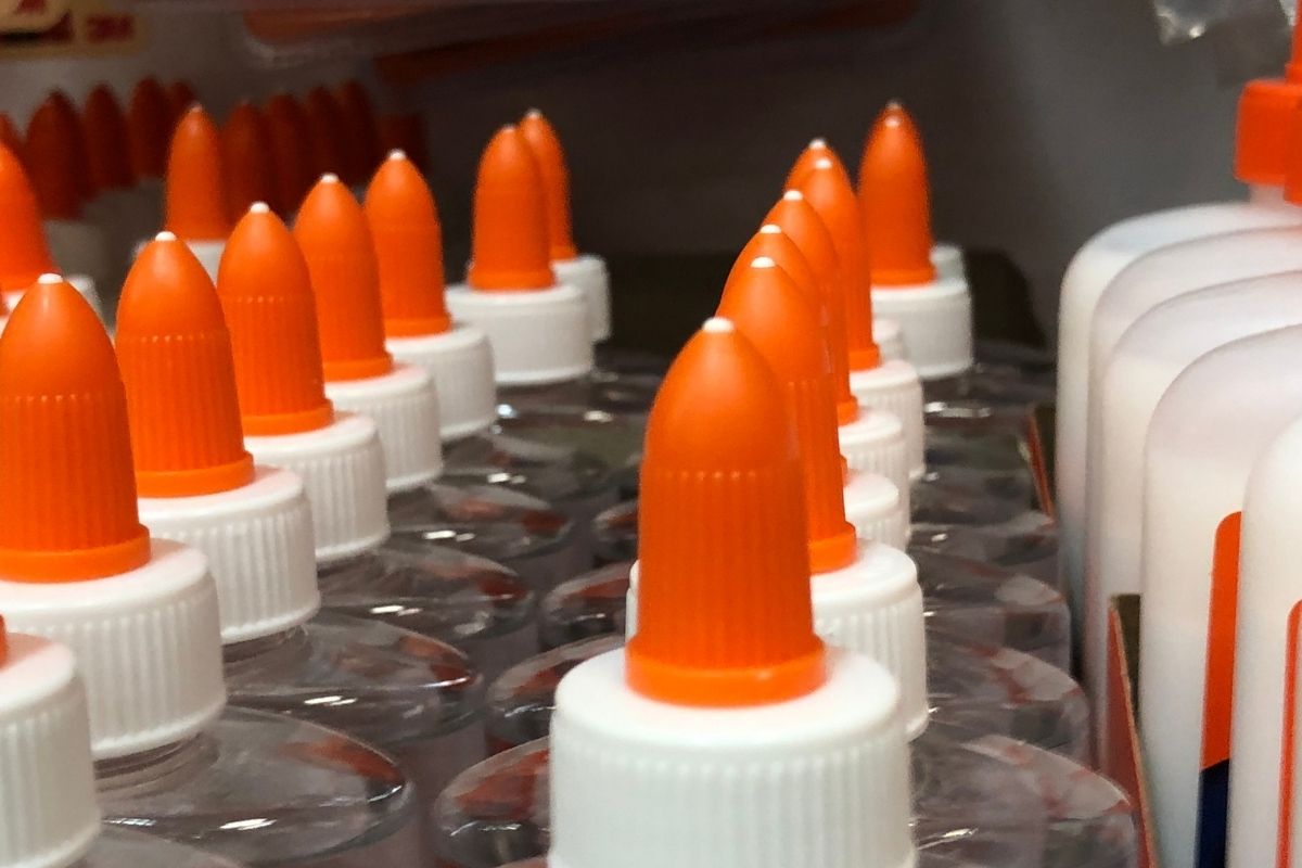 Does Glue Expire? Glue Things