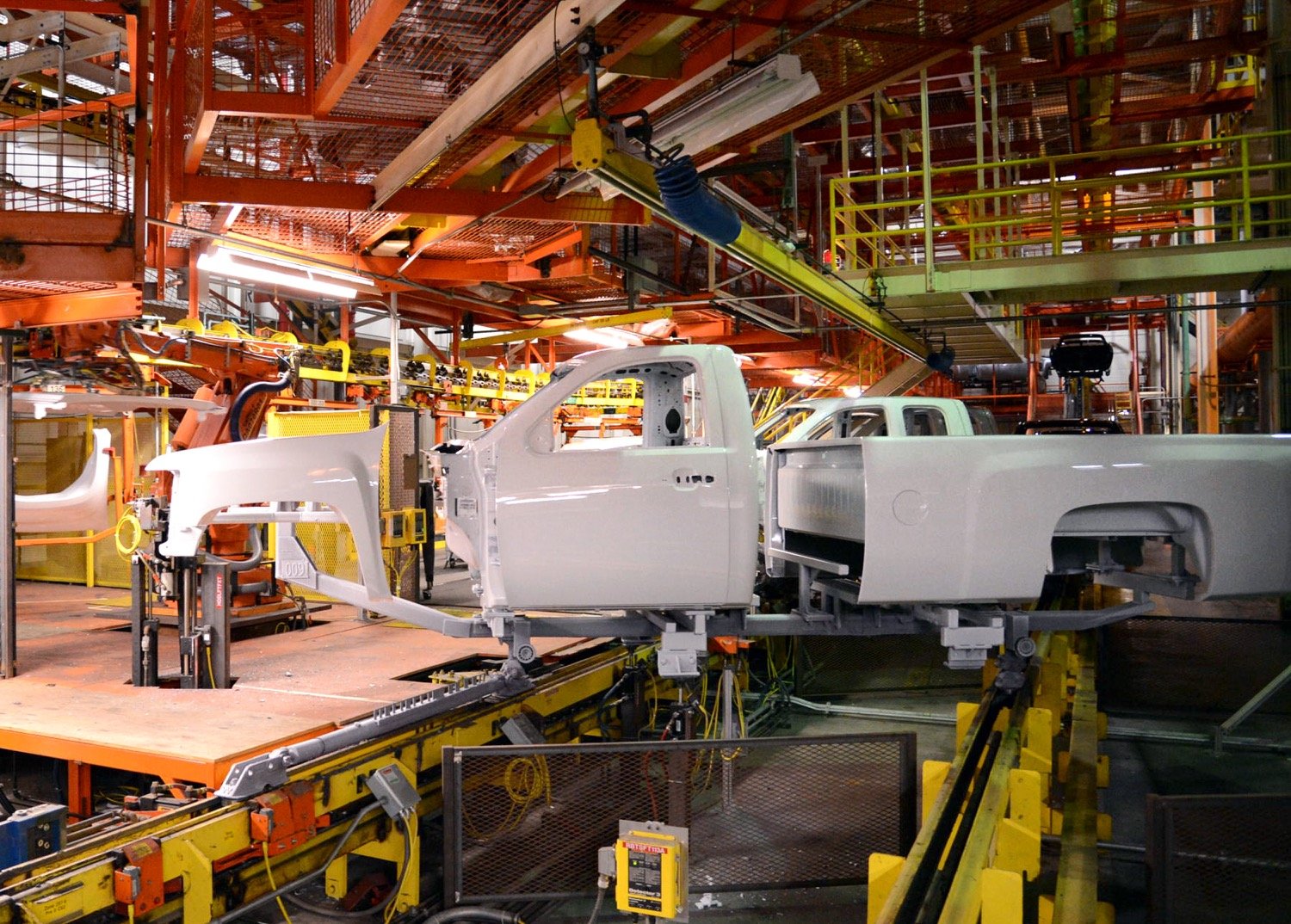 UAW Approves Strike At GM Fort Wayne, GM Responds(04)