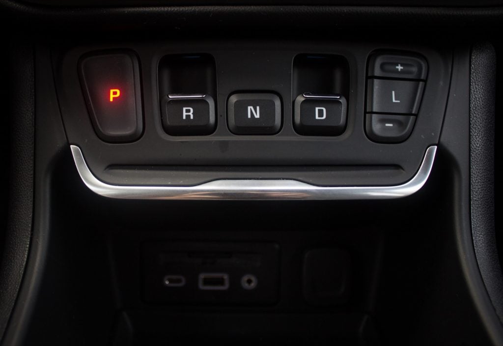Poll: Is The GMC Terrain Push-Button Shifter Any Good? | GM Authority
