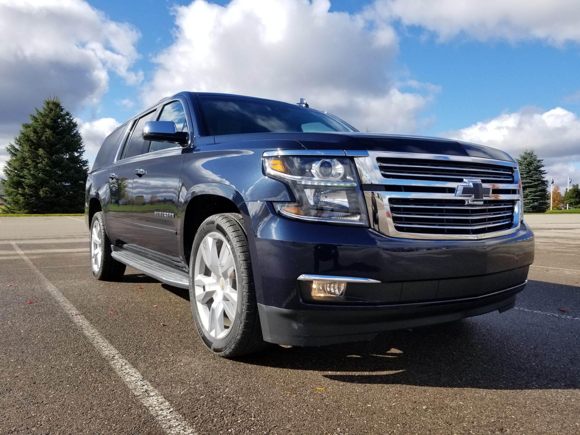 2017 CHEVROLET SUBURBAN PREMIER 31K MILES HARD LOADED, VERY NICE