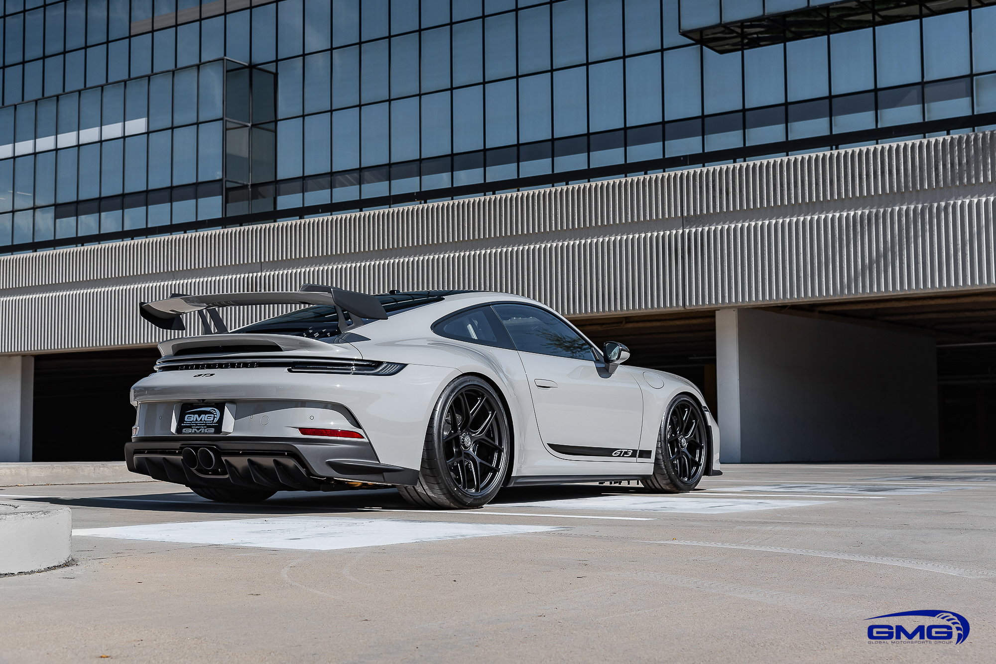 Chalk 992 GT3 GMG Racing