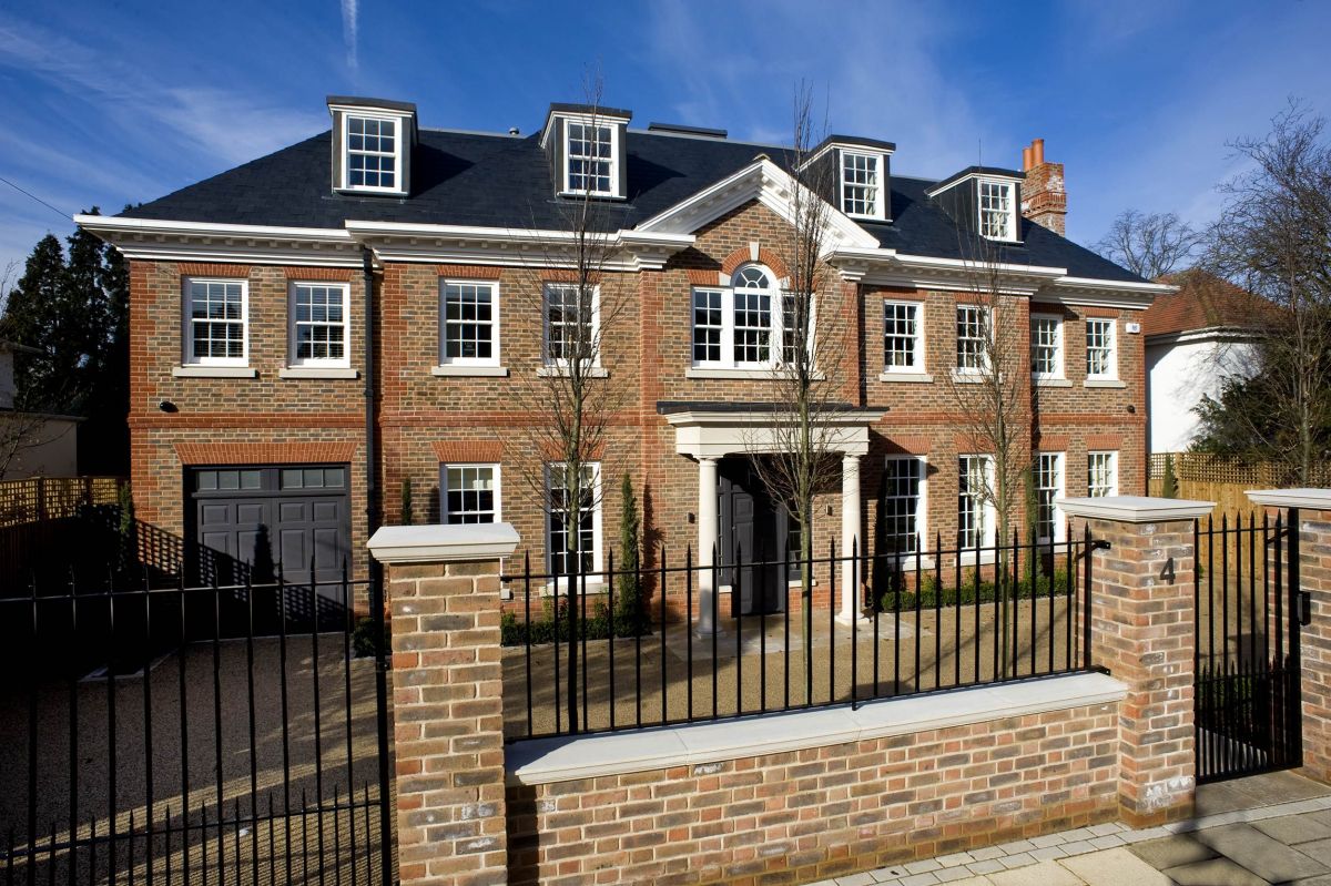 Roehampton Gate, Roehampton GM London