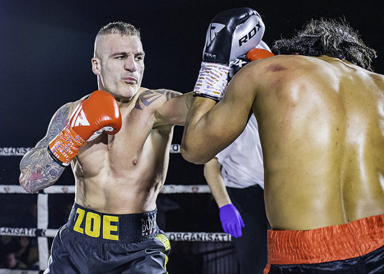 EXCLUSIVE/FULL FIGHT Navid Iran (UK) Vs Fernando Castaneda (Mexico