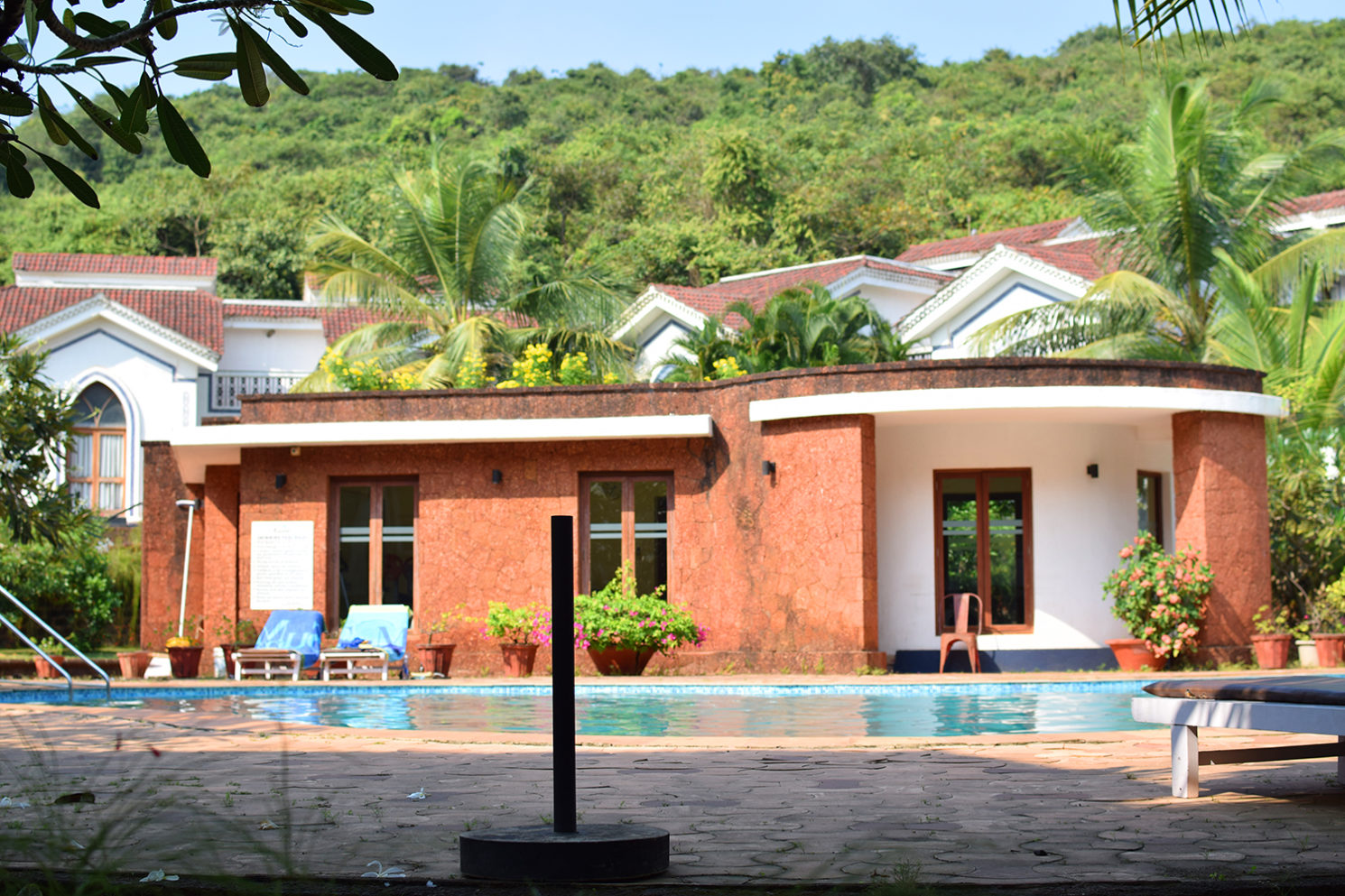 Studio apartment with pool for rent at Arpora close to Baga beach