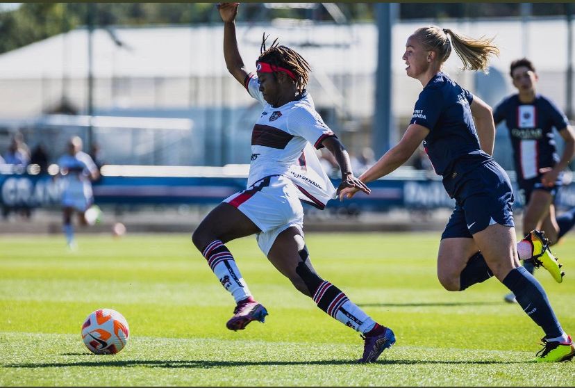FootballFeminin, D1 Arkema Fleury FC dos a dos contre Soyaux