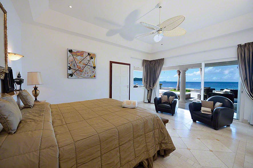 Larger Pictures of Petite Plage 4 (4+1br) Petite Plage, St.Martin