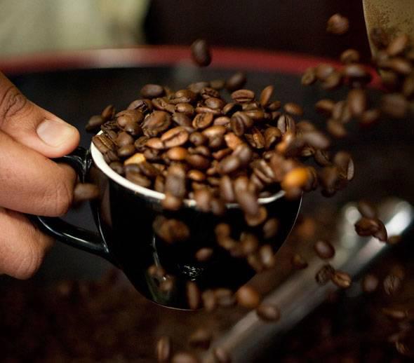 Upper Cup Coffee BLACK CENTRAL™