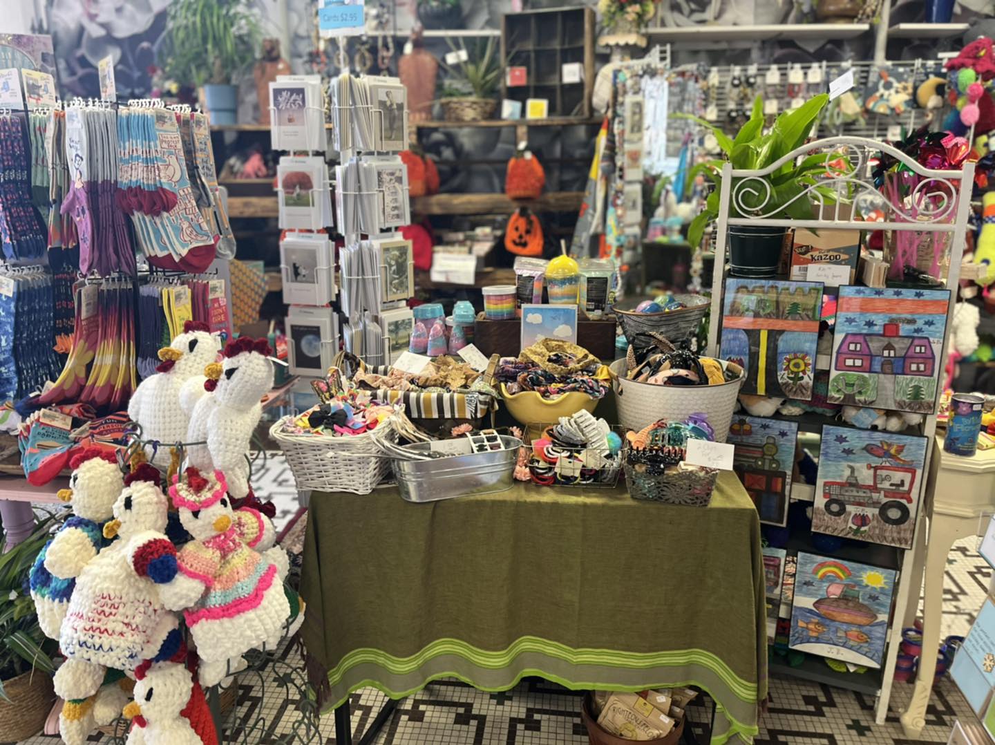 Eevy Ivy Over Flowers, Framing & Gifts » GO Chippewa County Wisconsin