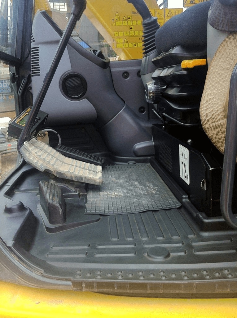 How to Efficiently Clean Heavy Construction Equipment GoCodes