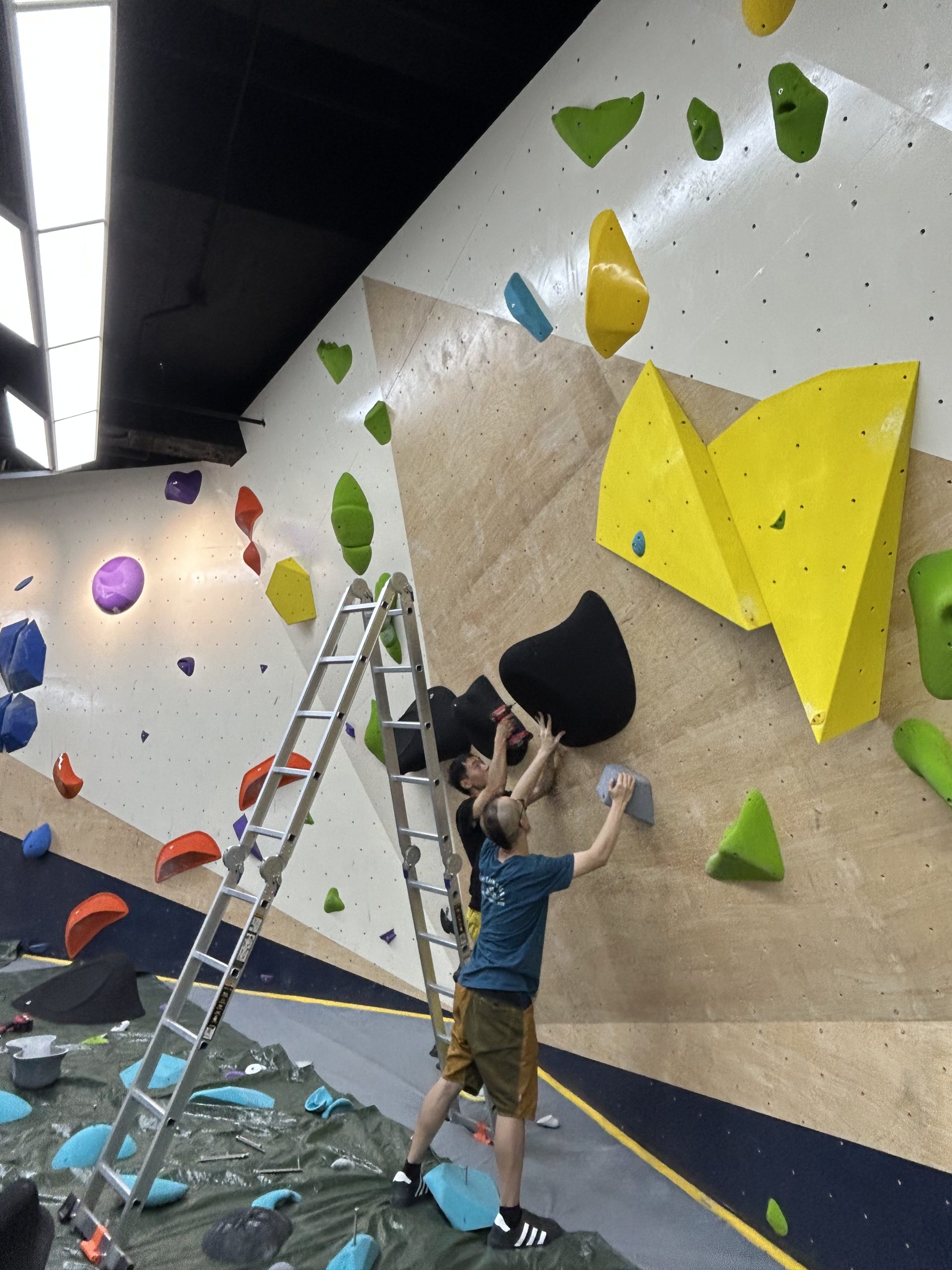 中国通信⑦ バナナクライミングジムセット GODHAND CLIMBING WORKS I ゴッドハンド・クライミング・ワークス