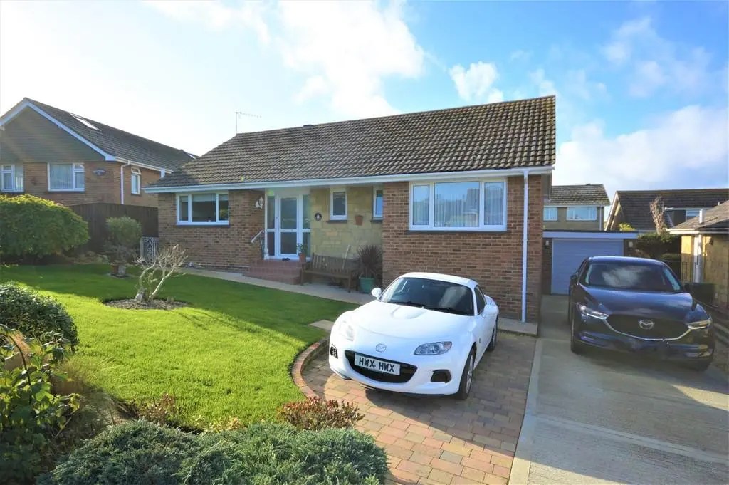 Jubilee Close 3 bedroom detached bungalow for sale [REMOVED BY AGENT