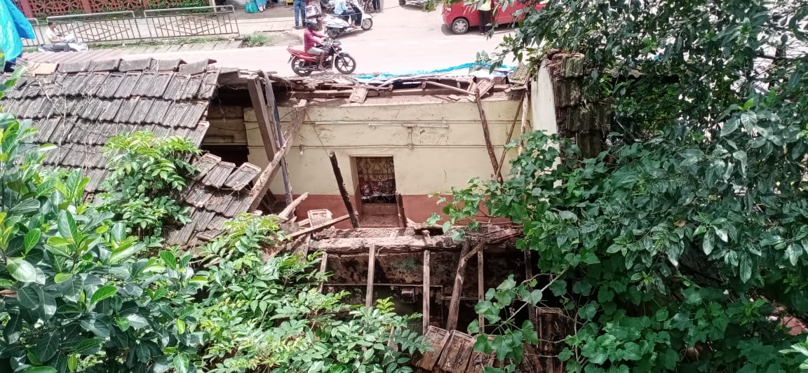 98year old Portuguese building declared Unfit, fit for demolition’, in