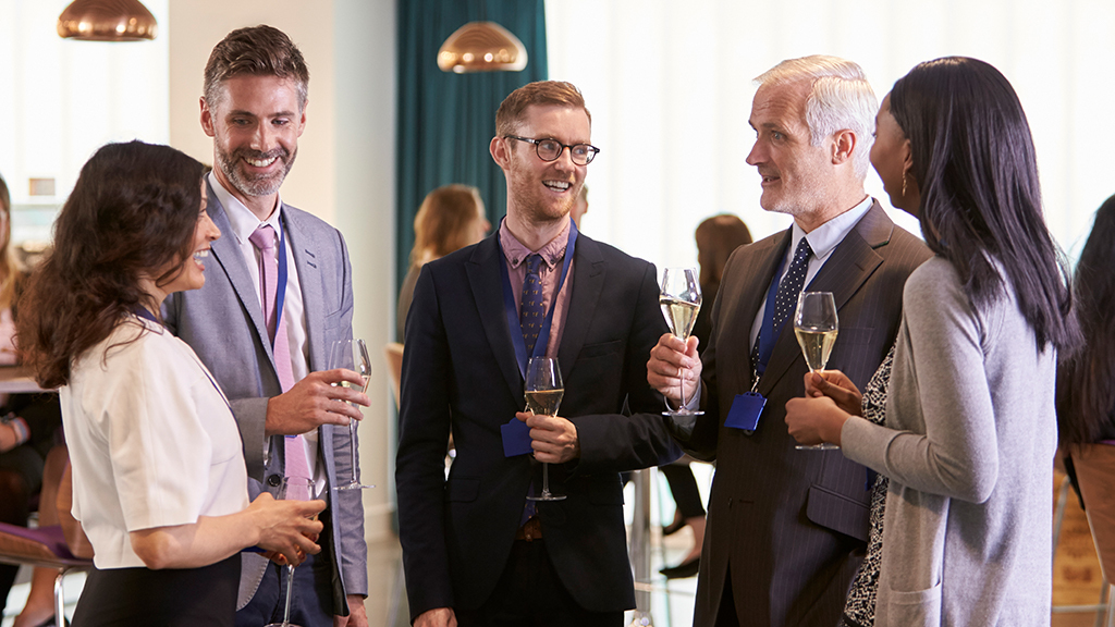 8 Ideas for Effective Networking at Hybrid Events eShow Event
