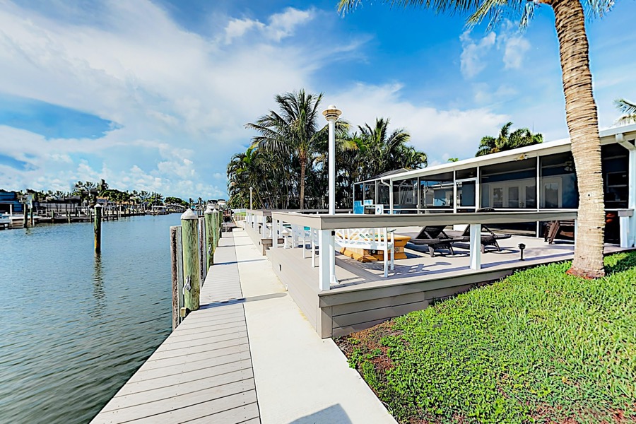 Canal Front Oasis, Bradenton GOFLORIDA