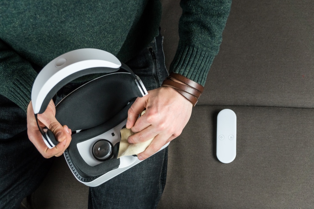 Tips On How To Clean VR Lenses in 2024