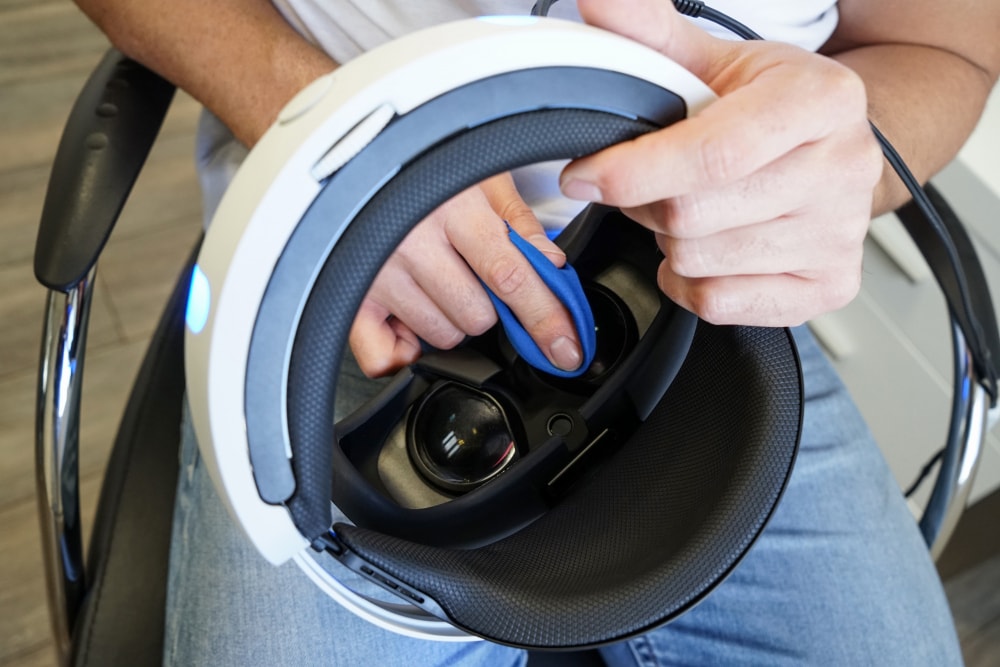 Tips On How To Clean VR Lenses in 2024