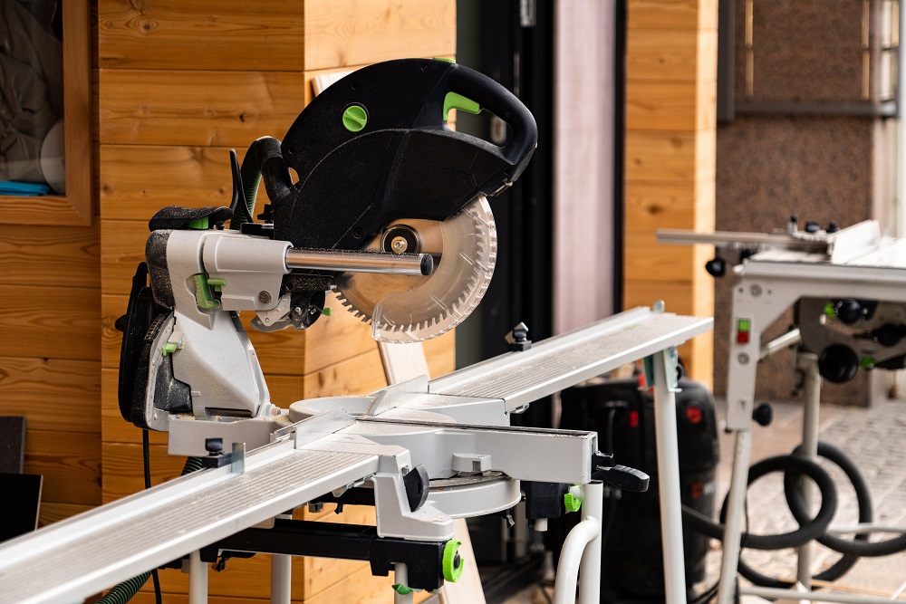 Best Miter Saw Stands for Sliding and Standard Miter Saws
