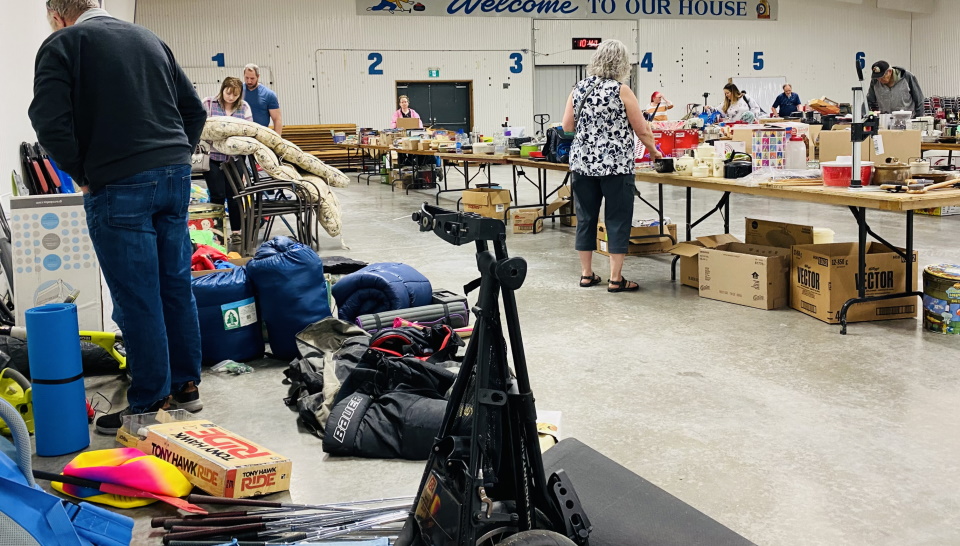 Happening now red carts helping out shoppers at Weyburn Humane Society
