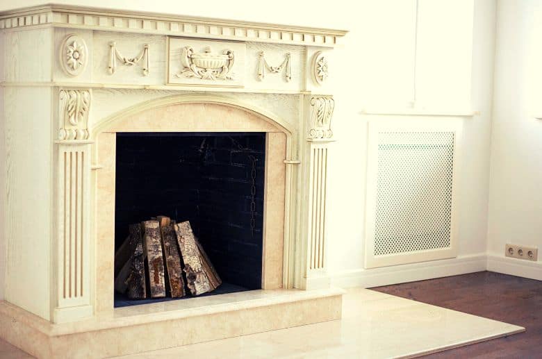 Fireplace Damper Open Or Closed In Summer? [Solved!]