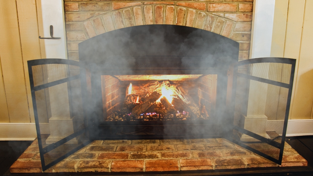 How To Get Rid Of Fireplace Smoke Smell In House (2024)