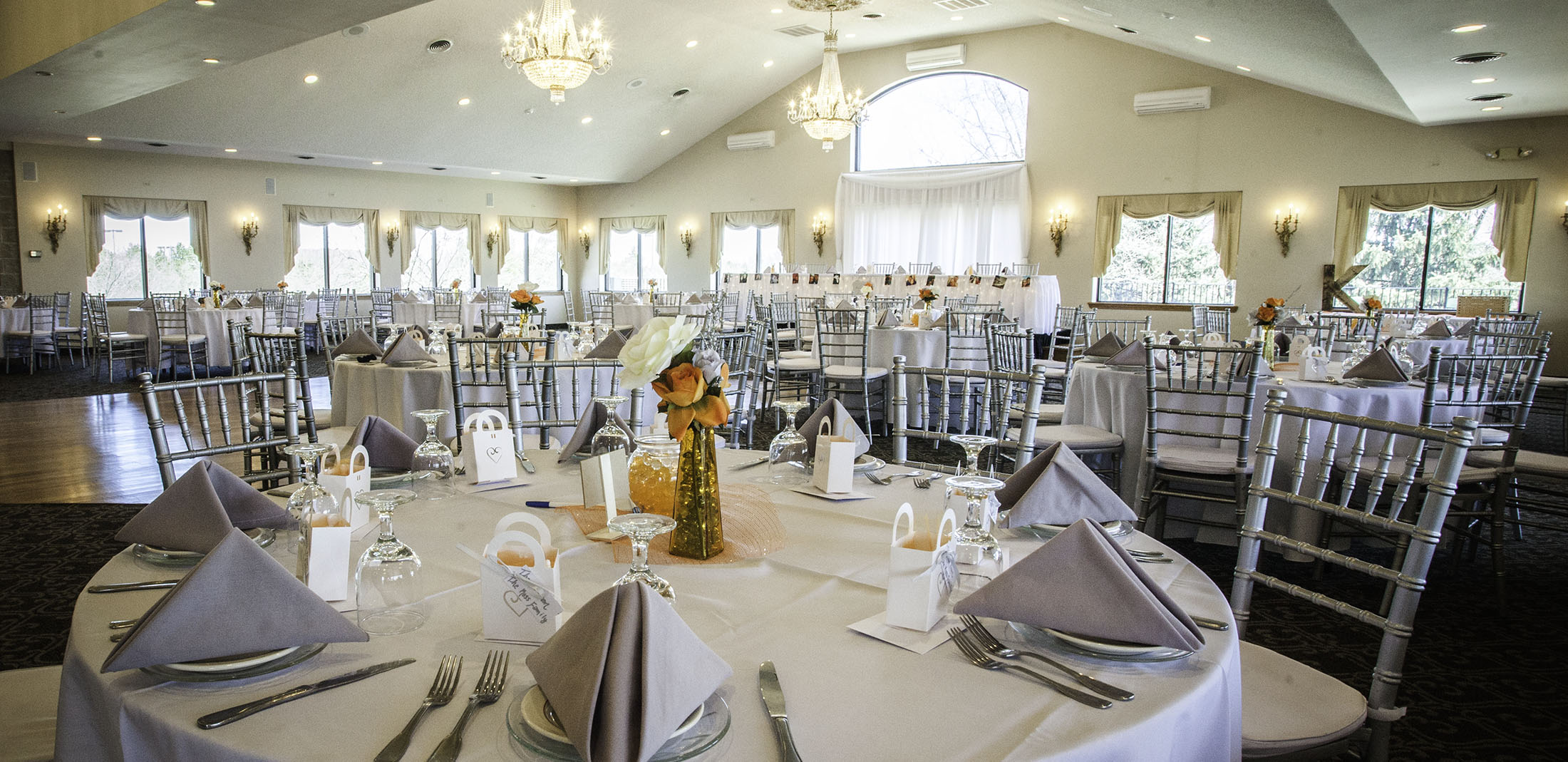 BRIDAL SHOWERS Golden Hawk Golf Course and Banquets