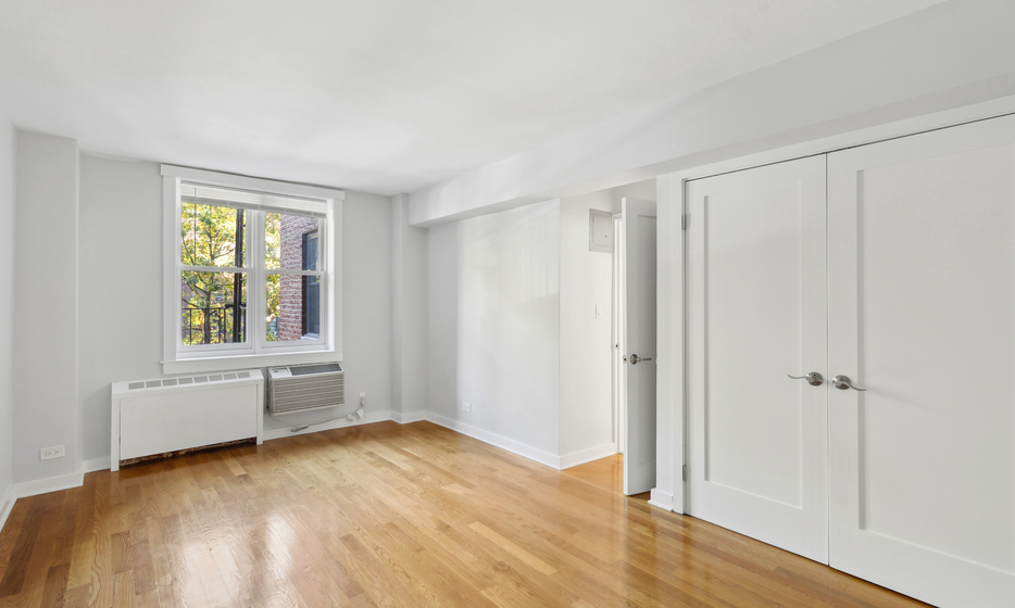 Pelham parkway towers / Apartment mat 02e The Bronx Rentals Goldfarb Properties