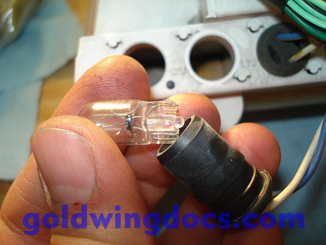How to replace your dash lights with LEDs • GL1500 DIY Articles